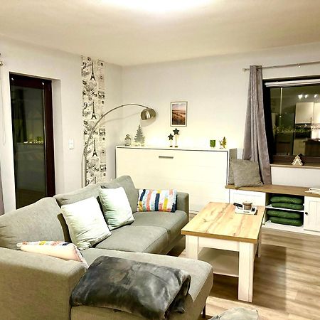 Grosse Wohnkueche, Terrasse, Schlafzimmer Am Steinhuder Meer, Wlan, Parkplatz, Fussbodenheizung, 70Qm Wunstorf Exterior foto