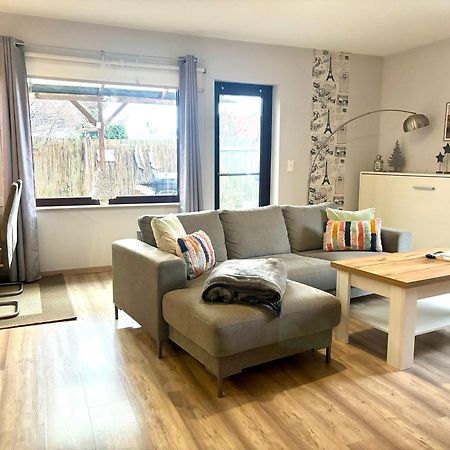 Grosse Wohnkueche, Terrasse, Schlafzimmer Am Steinhuder Meer, Wlan, Parkplatz, Fussbodenheizung, 70Qm Wunstorf Exterior foto