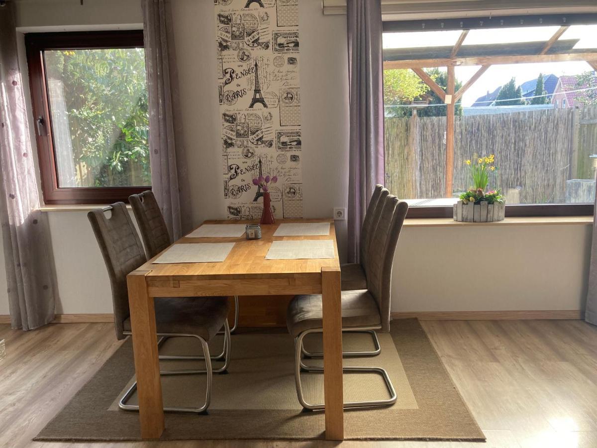 Grosse Wohnkueche, Terrasse, Schlafzimmer Am Steinhuder Meer, Wlan, Parkplatz, Fussbodenheizung, 70Qm Wunstorf Exterior foto