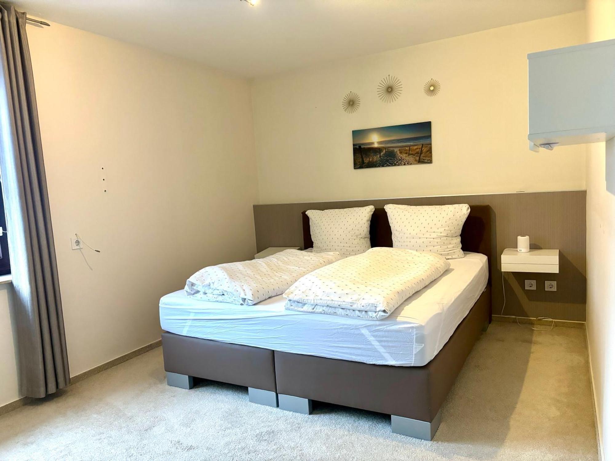 Grosse Wohnkueche, Terrasse, Schlafzimmer Am Steinhuder Meer, Wlan, Parkplatz, Fussbodenheizung, 70Qm Wunstorf Exterior foto
